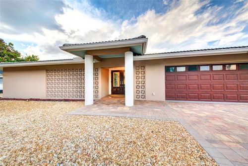 5354 Shadow Lawn Dr, SARASOTA, FL, 34242-1831 | Card Image