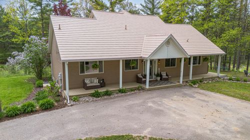 5511 Westside Dr, Alger, MI, 48610-8521 | Card Image