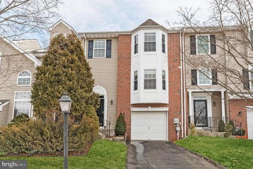 70 Hunt Club Dr, COLLEGEVILLE, PA, 19426-3979 | Card Image