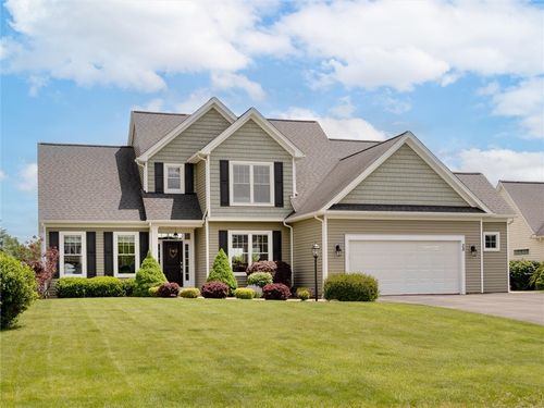 28 Copper Beech, Perinton, NY, 14450 | Card Image
