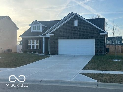 6569 W Sailboat Dr, Greenfield, IN, 46140-4046 | Card Image