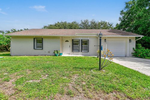 109 Sw Essex Dr, Port St. Lucie, FL, 34984-5013 | Card Image