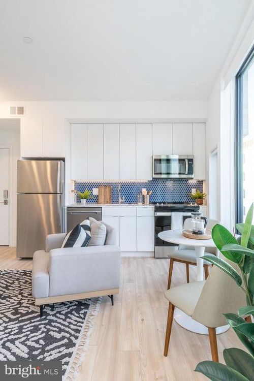 apt-407-1131 N Front St, PHILADELPHIA, PA, 19123-2043 | Card Image