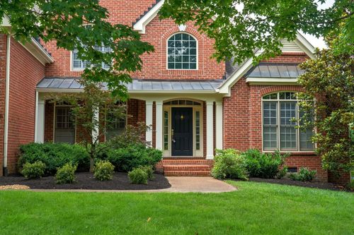 9813 Albemarle Ln, Brentwood, TN, 37027-3717 | Card Image