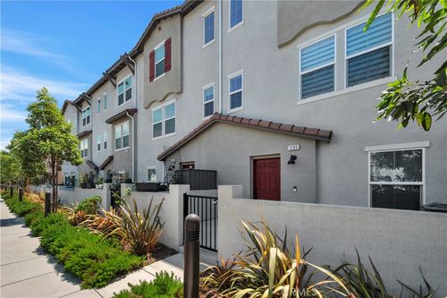 1285 Bonnet, Torrance, CA, 90502 | Card Image