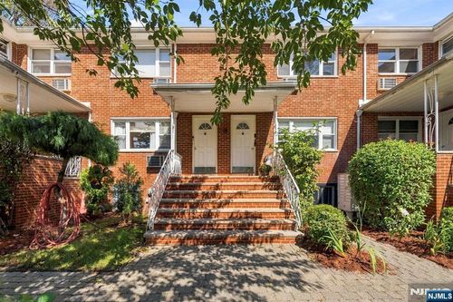 201 Oakdene Pl, Cliffside Park, NJ, 07010-2247 | Card Image