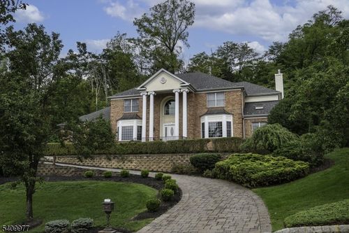 42 Kanouse Ln, Montville, NJ, 07045-9536 | Card Image