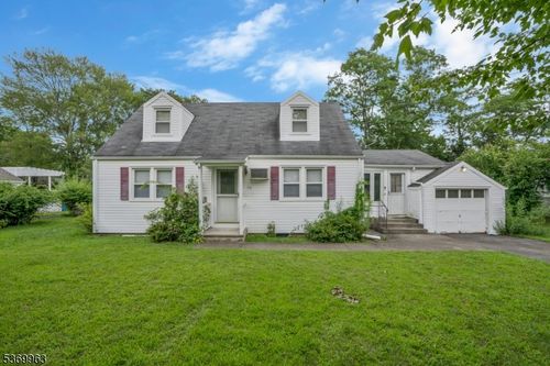 76 Liberty Rd, Bernardsville, NJ, 07924-2736 | Card Image
