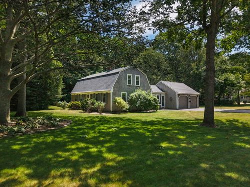 2 Jonathan Ln, Sandwich, MA, 02563-2105 | Card Image