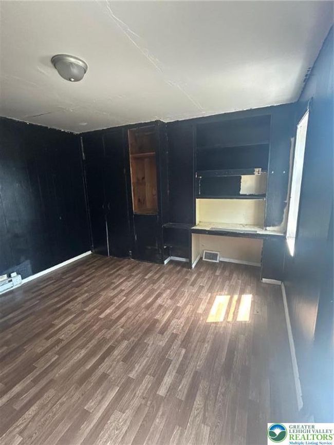 1036 Spring Garden St, Townhouse with 3 bedrooms, 1 bathrooms and null parking in Allentown PA | Image 14