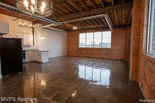apt-1-2614 Riopelle St, Detroit, MI, 48207-4552 | Card Image