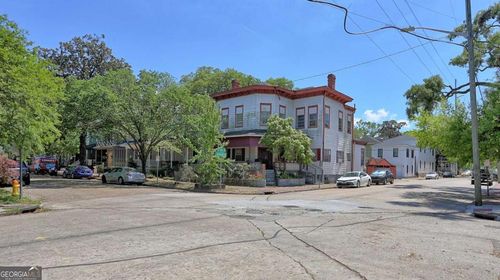223 W 38th St, savannah, GA, 31401-8801 | Card Image