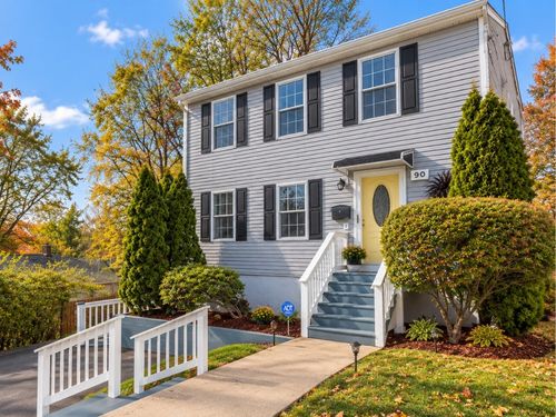 90 Rowley St, Providence, RI, 02909-5523 | Card Image