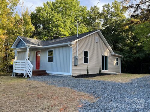 832 Sikes Ave, Wadesboro, NC, 28170-1640 | Card Image