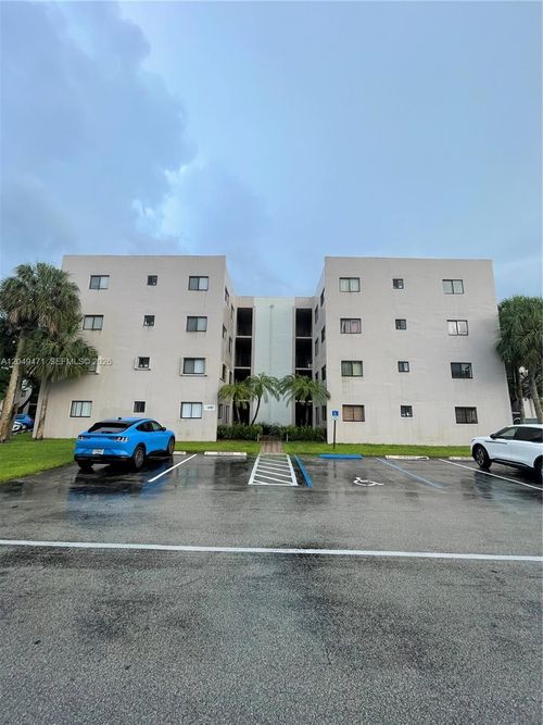 424-8400 Sw 133rd Avenue Rd, Miami, FL, 33183-4584 | Card Image