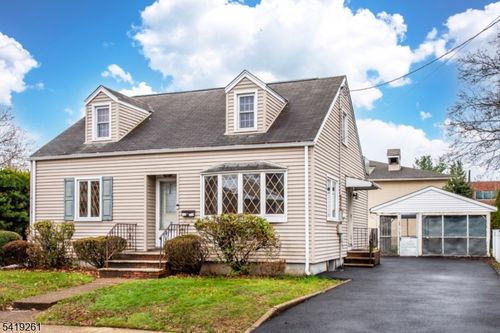 15 Passaic Ave, Woodland Park, NJ, 07424-2516 | Card Image