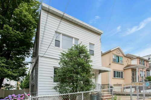 13 126th St, College Point, NY, 11356-1805 | Card Image