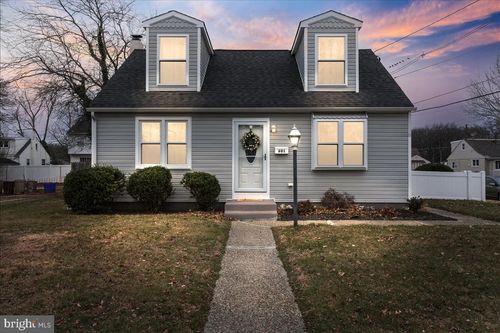 601 W Lincoln Ave, MAGNOLIA, NJ, 08049-1523 | Card Image