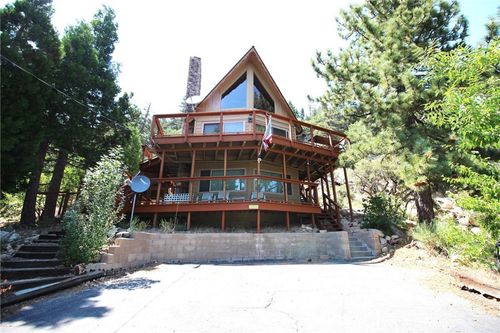 38532 N Shore Dr, Fawnskin, CA, 92333-1079 | Card Image