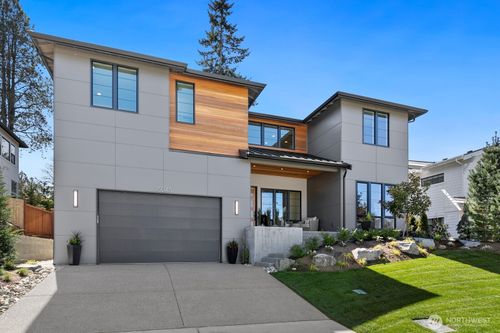 15045 Se 45th Pl, Bellevue, WA, 98006-2507 | Card Image