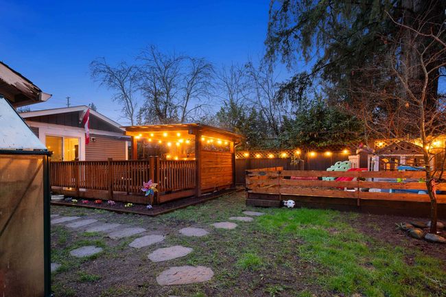 20976 Dewdney Trunk Rd, House other with 3 bedrooms, 2 bathrooms and 10 parking in Maple Ridge BC | Image 23