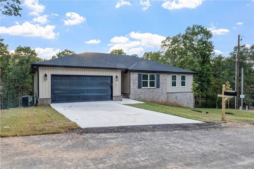 25 Kirkliston Ln, Bella Vista, AR, 72715-5804 | Card Image