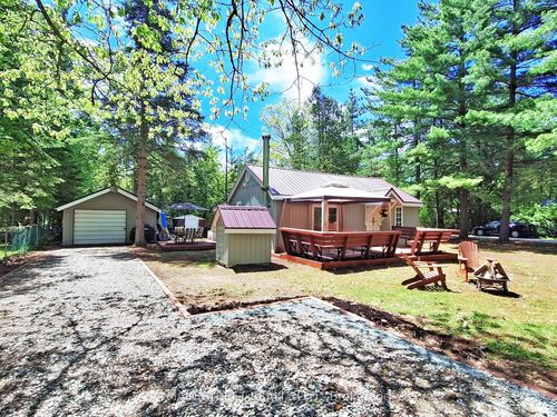 2 Cedarhurst Ave, Fenelon Falls, ON, K0M1N0 | Card Image