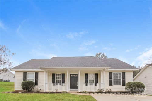 4531 Biesterfield Dr, Charlotte, NC, 28216-3283 | Card Image