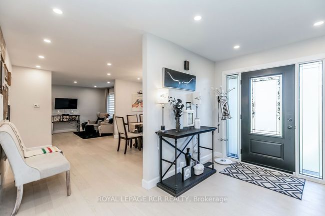 4372 10 Side Road, House other with 4 bedrooms, 4 bathrooms and 10 parking in Bradford West Gwillimbury ON | Image 7
