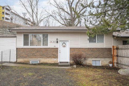 12011 E Mansfield Ave, Spokane Valley, WA, 99206-4740 | Card Image