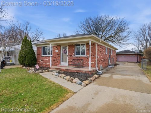 29191 Mcdonald St, Roseville, MI, 48066-2222 | Card Image