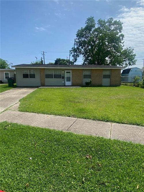 1906 Cooper Rd, Gretna, LA, 70056-4015 | Card Image