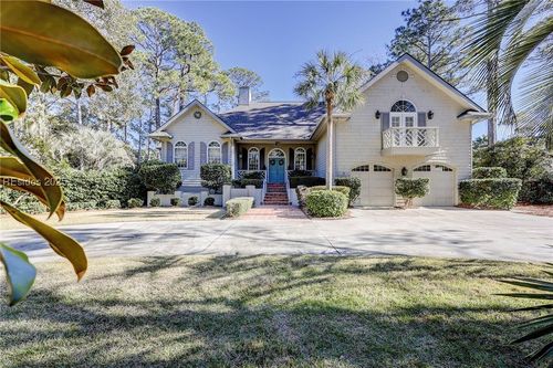 18 Combahee Road, Hilton Head Island, SC, 29928 | Card Image