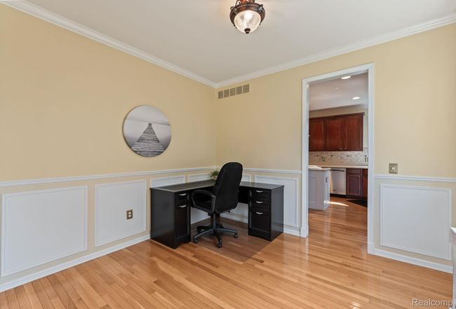 11-web-or-mls-A0100110.jpg | Image 6