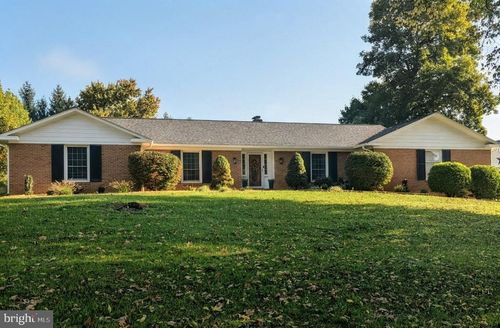 104 Stuart Dr, WINCHESTER, VA, 22602-5115 | Card Image