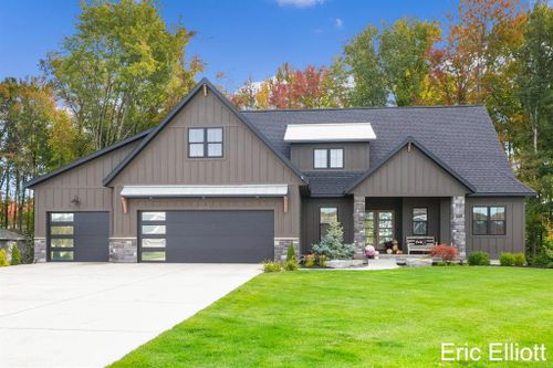 6270 Eaglewood Drive, Blendon Twp, MI, 49426 | Card Image