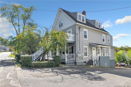113 Kneen St, Shelton, CT, 06484-3913 | Card Image