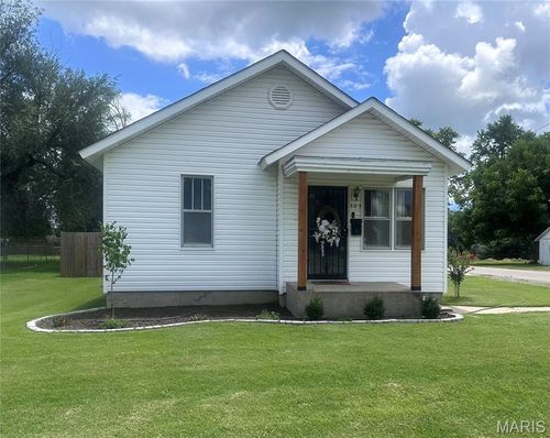 803 E Kathleen St, Sikeston, MO, 63801-3245 | Card Image