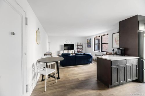 apt-1i-2420 Morris Ave, Bronx, NY, 10468-6628 | Card Image
