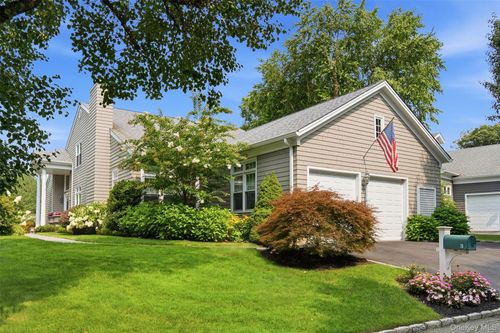 3 Fieldstone Ln, Oyster Bay, NY, 11771-3122 | Card Image