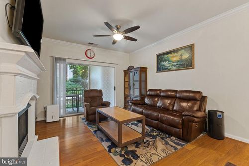 apt-102-12921 Centre Park Cir, HERNDON, VA, 20171-5819 | Card Image