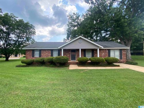 2700 Daffodil Ave, HUEYTOWN, AL, 35023-3010 | Card Image