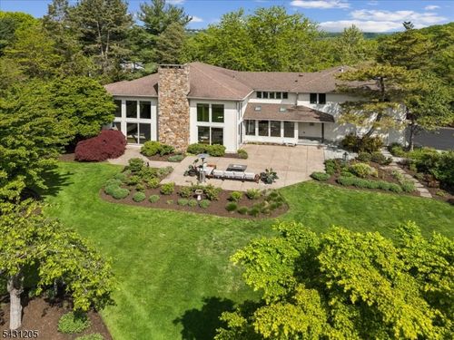 39 Eagle Nest Rd, Morristown, NJ, 07960-6430 | Card Image