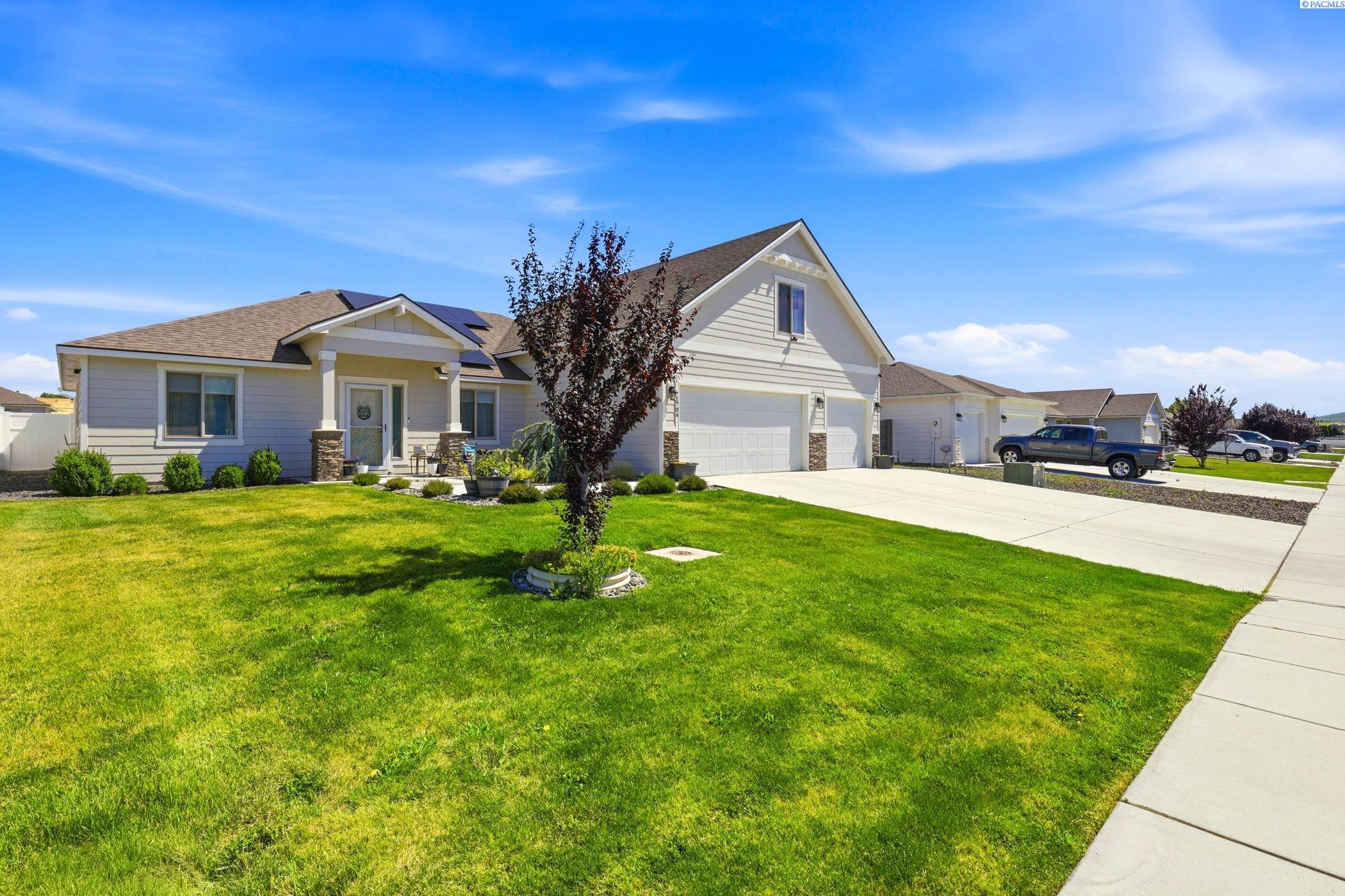 Residential in Benton City 3