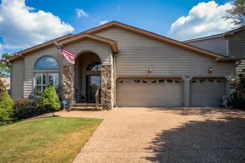 5932 Rainbow Springs Dr, Chattanooga, TN, 37416-1055 | Card Image