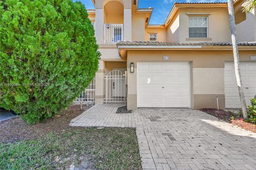 884 Nw 170th Ter, Pembroke Pines, FL, 33028-2121 | Card Image