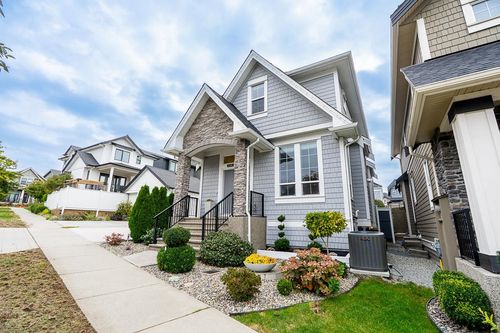 2136 164a St, Surrey, BC, V3Z0V5 | Card Image