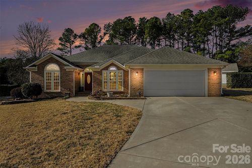 4400 Mackenzie Ct Sw, Concord, NC, 28027-9433 | Card Image