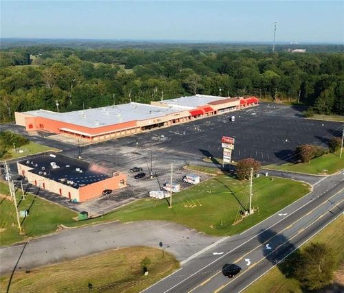 165 S Elm St, Commerce, GA, 30529-3206 | Card Image