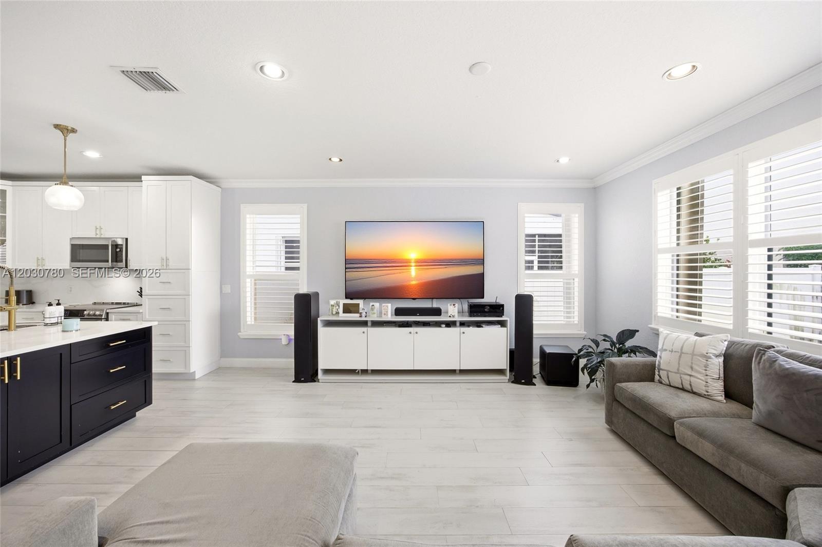 Residential in Miramar 4